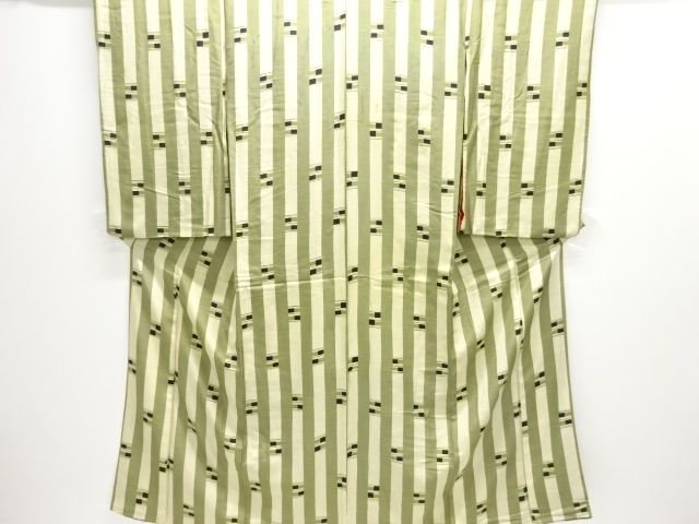 アンティーク　縞に幾何学模様着物